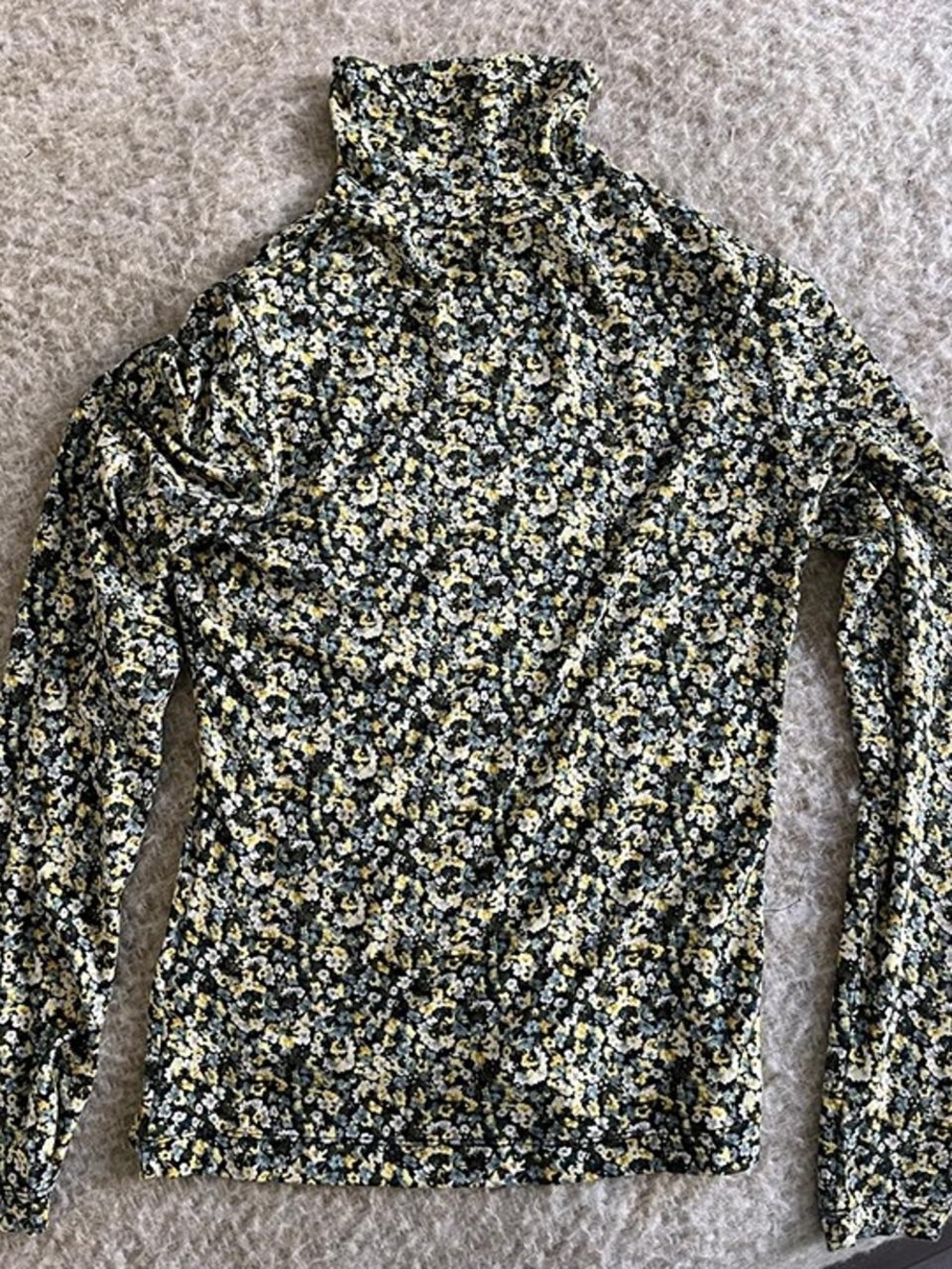 H&M Black and Yellow Floral Turtleneck Long Sleeve Top